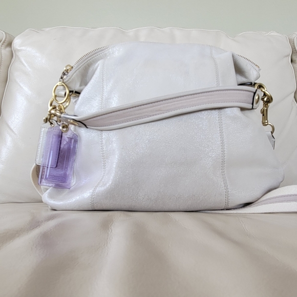 COACH Poppy Cream Shoulder Bag - Picture 2 of 5